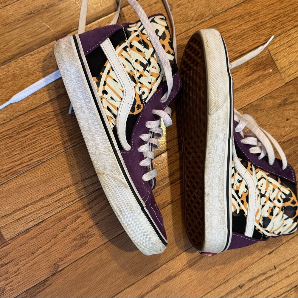 Vans men’s size 4 women size 5.5